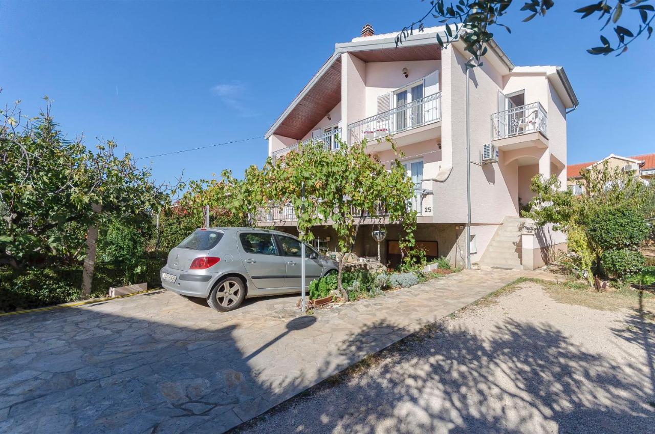 Apartment And Rooms Ema Водице Экстерьер фото